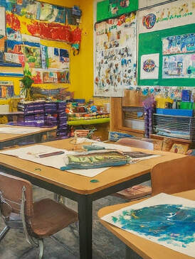 Elementary school art room 